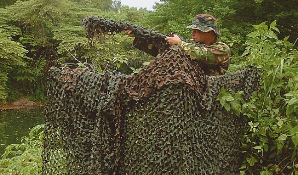 Filet de camouflage militaire